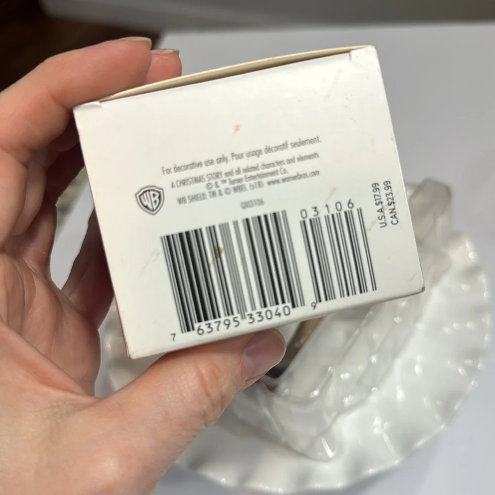 *NEW* HALLMARK A CHRISTMAS STORY LEG LAMP ORNAMENT - Picture 6 of 6